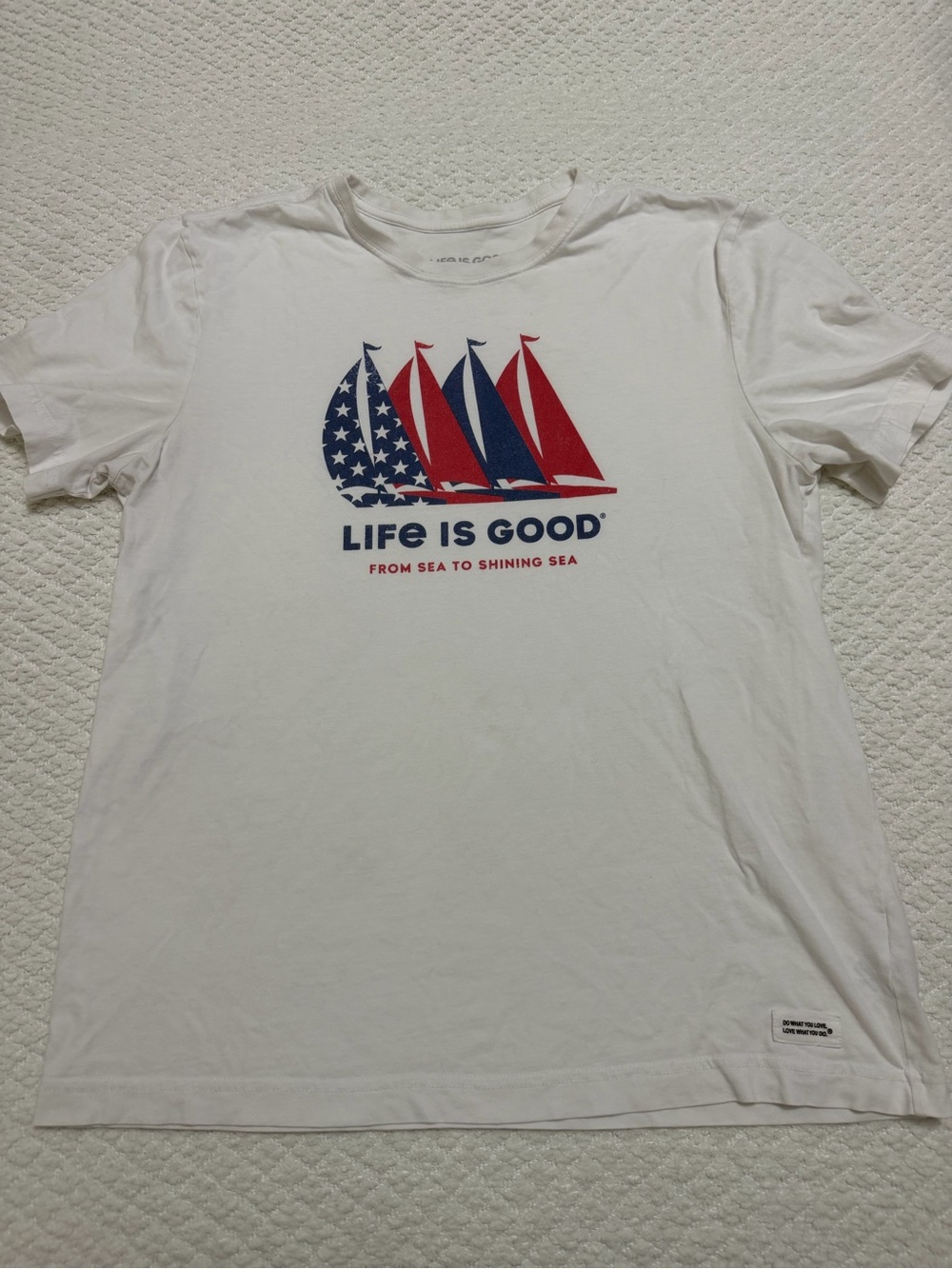 Life Is Good T-Shirt From Sea to Shining Sea Sailboat Graphic Men’s Medium